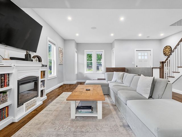 13 Melrose Street 13, Framingham, MA 01702