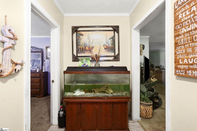38 3rd Avenue, Greenville, SC 29611