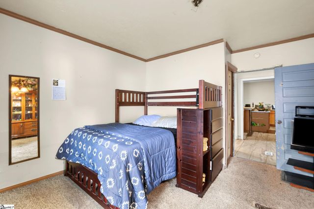38 3rd Avenue, Greenville, SC 29611