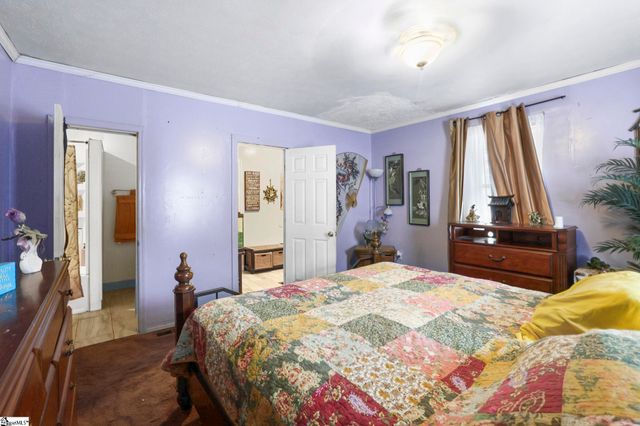 38 3rd Avenue, Greenville, SC 29611