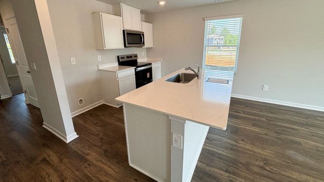 1109 Canyon Dr, Portland, TN 37148