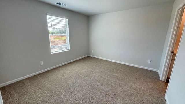 1109 Canyon Dr, Portland, TN 37148