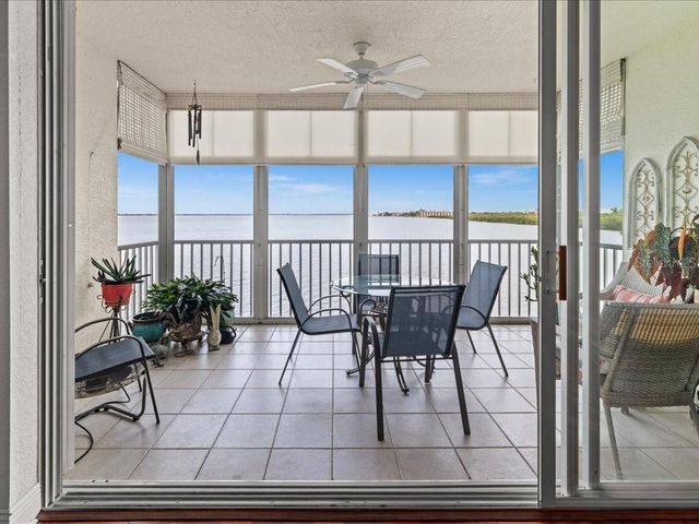 200 HARBOR WALK DRIVE 233, Punta Gorda, FL 33950