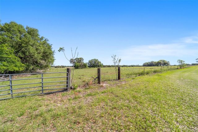 19355 SW 25TH PLACE, Dunnellon, FL 34431
