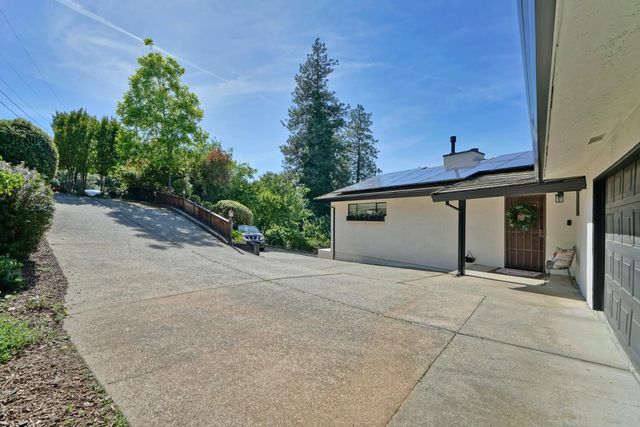 3338 Pardi Way, Placerville, CA 95667