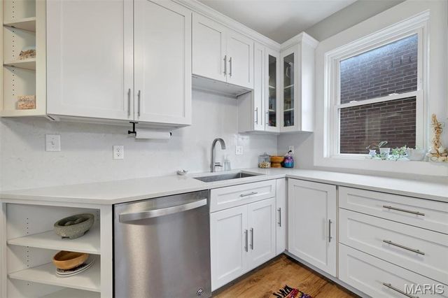 3951 Shaw Boulevard 2, St Louis, MO 63110