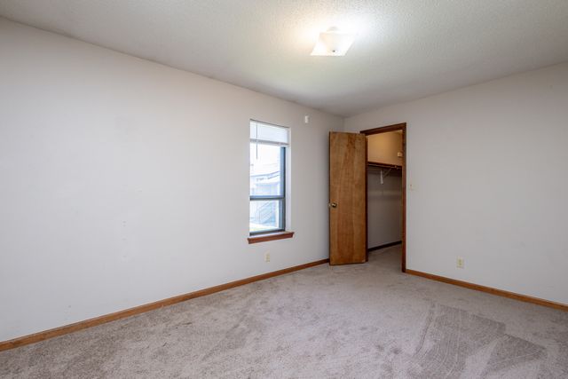 1877 WATERFRONT DR G, Columbia, MO 65202