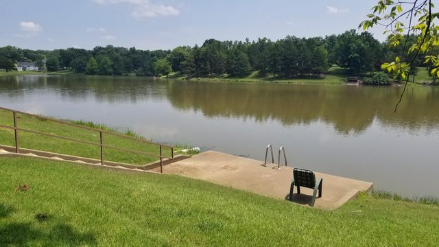 1877 WATERFRONT DR G, Columbia, MO 65202