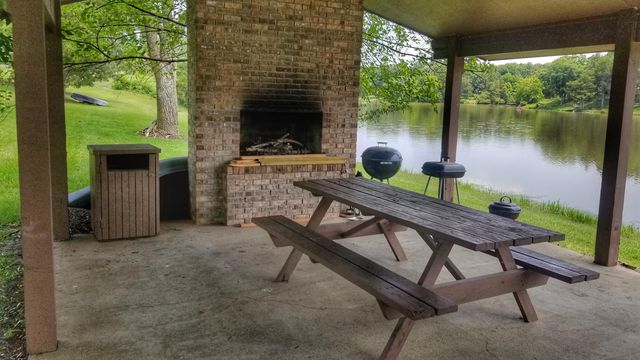 1877 WATERFRONT DR G, Columbia, MO 65202