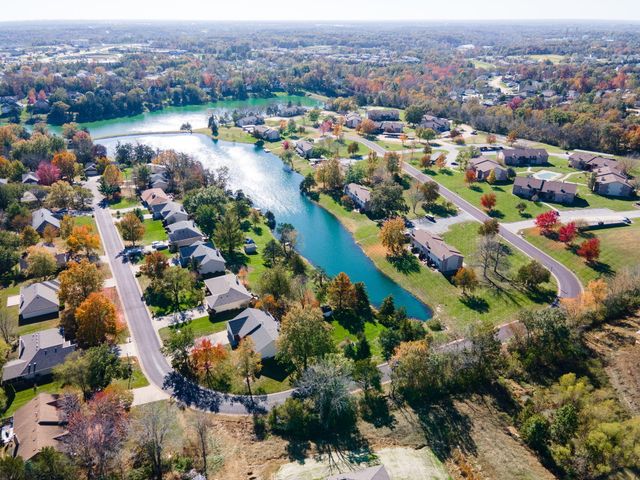 1877 WATERFRONT DR G, Columbia, MO 65202