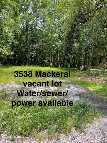 3504 Bonita Road, Gautier, MS 39553