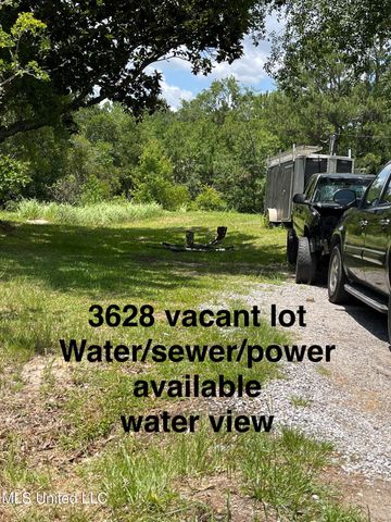 3504 Bonita Road, Gautier, MS 39553