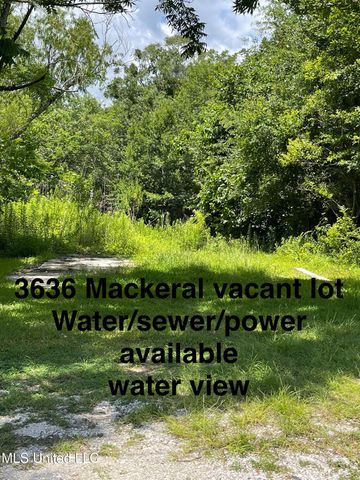 3504 Bonita Road, Gautier, MS 39553