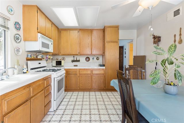 6058 Inverness, Banning, CA 92220