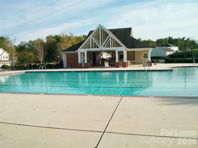 2910 Bridgeville Lane, Charlotte, NC 28262