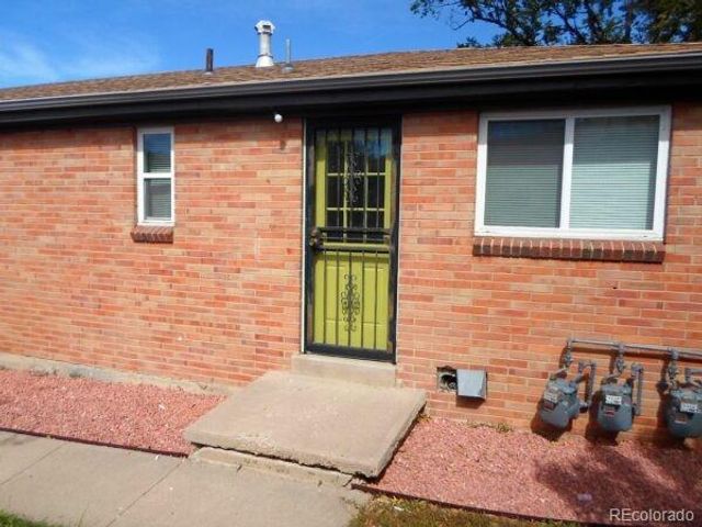 1125 Dallas Street, Aurora, CO 80010