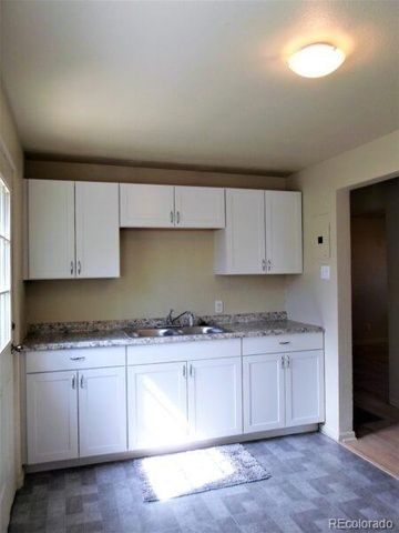 1125 Dallas Street, Aurora, CO 80010