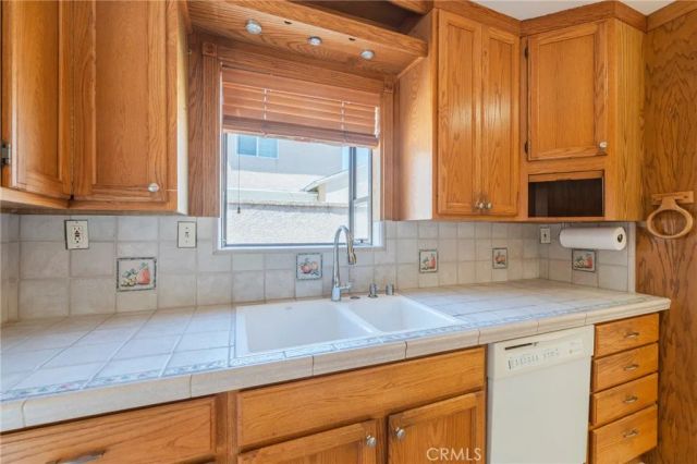 4626 Greenmeadows Avenue, Torrance, CA 90505