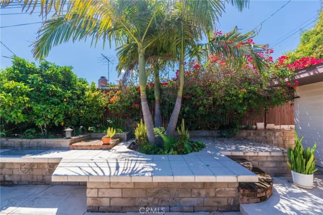 4626 Greenmeadows Avenue, Torrance, CA 90505