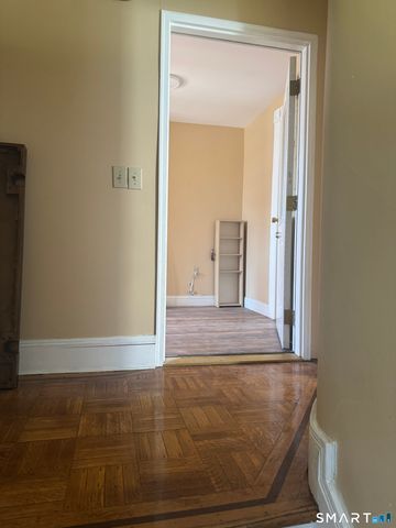 164 Coleman Street, Bridgeport, CT 06605