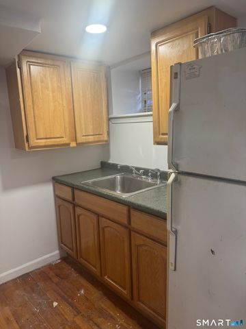 164 Coleman Street, Bridgeport, CT 06605