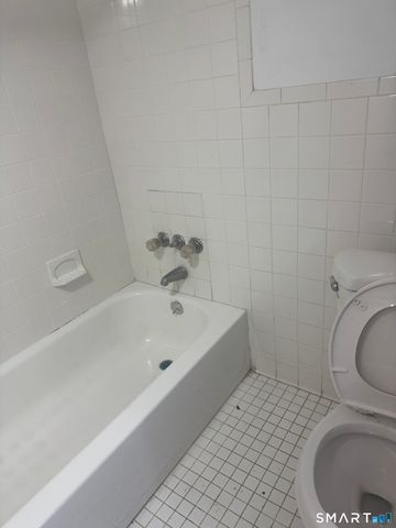 164 Coleman Street, Bridgeport, CT 06605