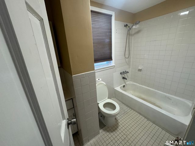 164 Coleman Street, Bridgeport, CT 06605