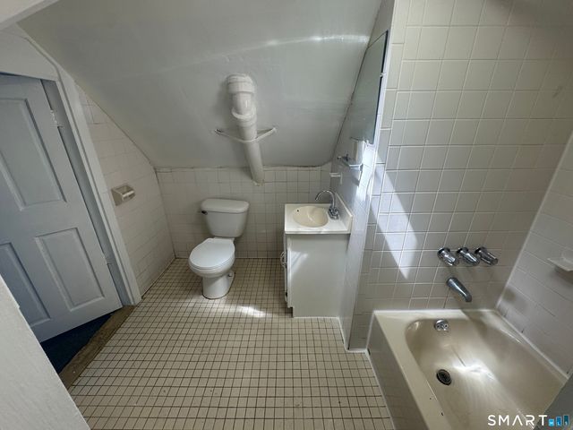 164 Coleman Street, Bridgeport, CT 06605