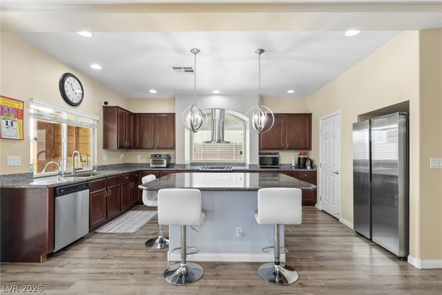 8194 Duncan Peak Court, Las Vegas, NV 89139