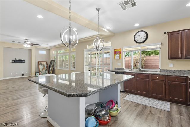 8194 Duncan Peak Court, Las Vegas, NV 89139