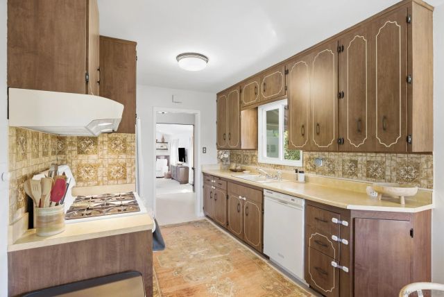 6832 Cartwright, San Diego, CA 92120