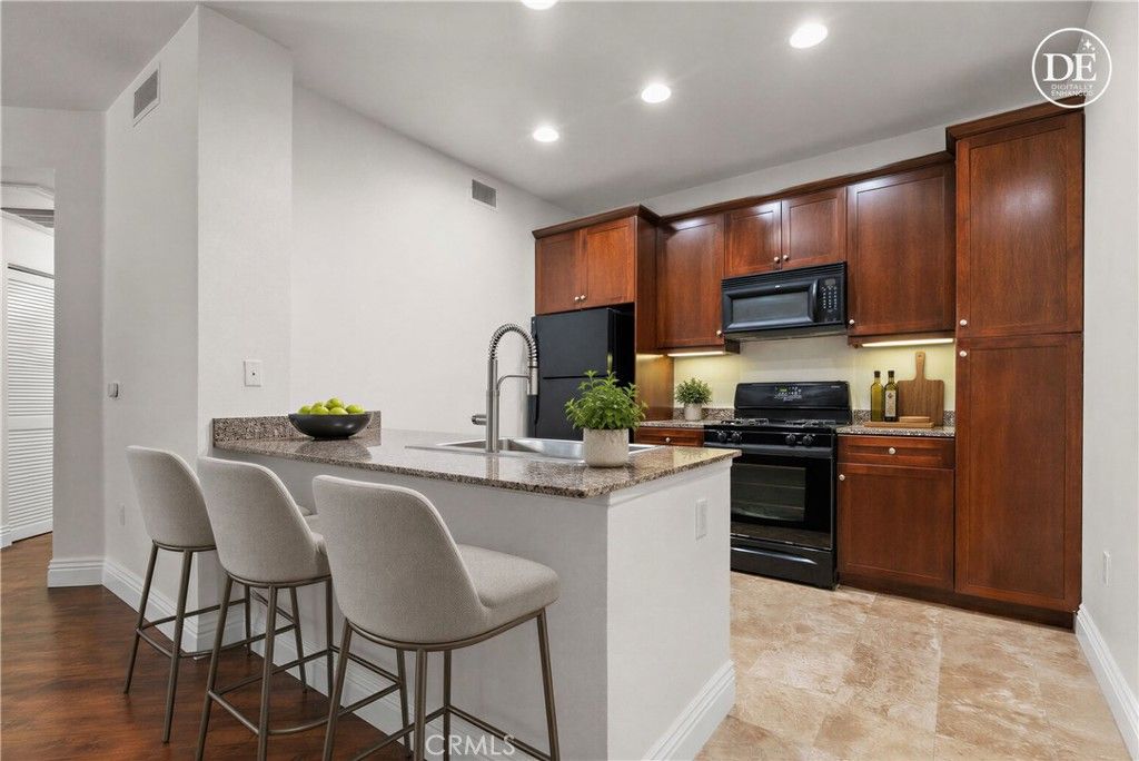 2108 Scholarship, Irvine, CA 92612 — exterior