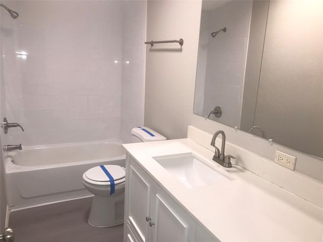 110 Casablanca Drive, Point Blank, TX 77364