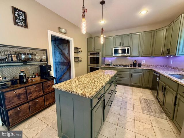 20809 MIDDLEGATE DR, Lexington Park, MD 20653