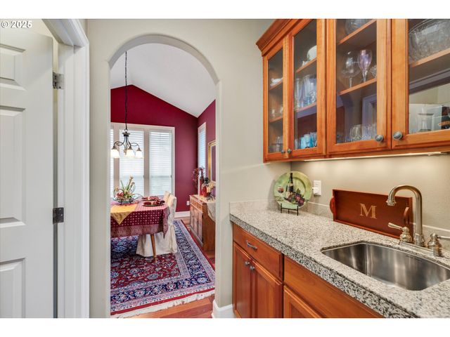 1346 Ne 16TH Ave, Canby, OR 97013