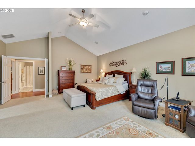 1346 Ne 16TH Ave, Canby, OR 97013