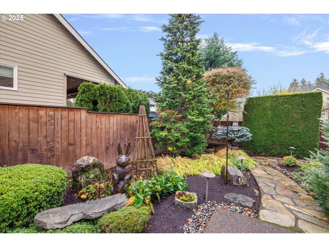 1346 Ne 16TH Ave, Canby, OR 97013