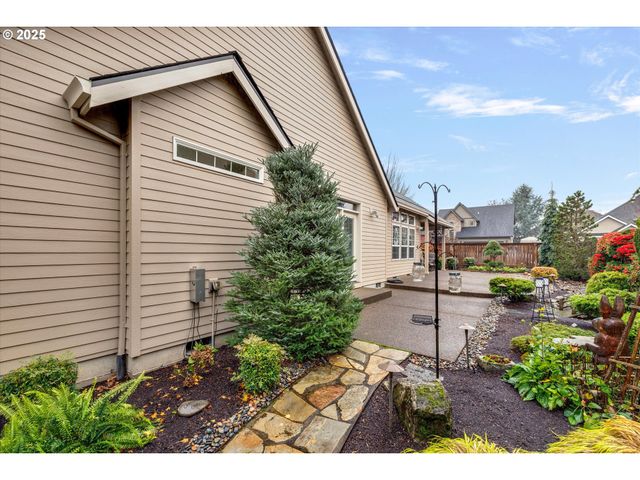 1346 Ne 16TH Ave, Canby, OR 97013