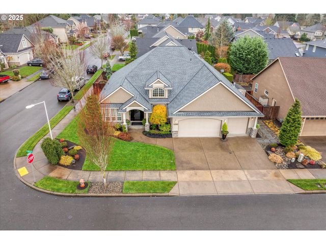 1346 Ne 16TH Ave, Canby, OR 97013