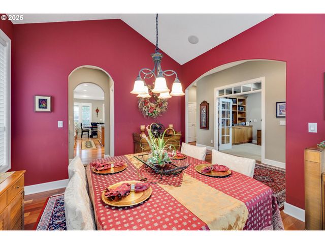 1346 Ne 16TH Ave, Canby, OR 97013