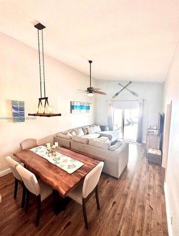 2431 SW 58th Mnr 1-2, Dania Beach, FL 33312