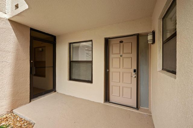 5701 Camino Del Sol 104, Boca Raton, FL 33433