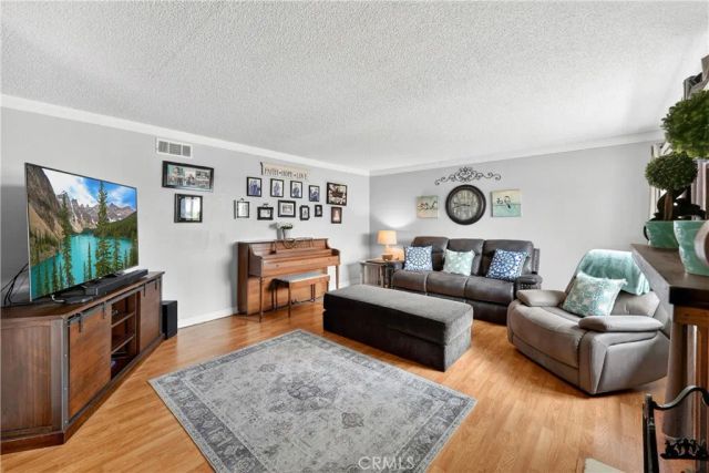 2789 E Oshkosh, Anaheim, CA 92806