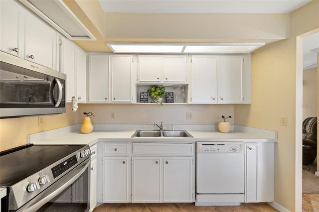 1626 WILLOW RUN, Sebring, FL 33872