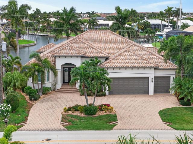 2018 DEBORAH DRIVE, Punta Gorda, FL 33950