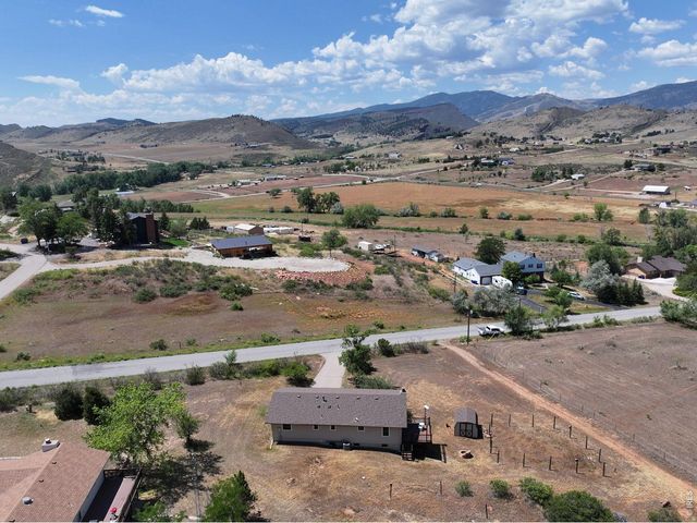 7513 Leslie Dr, Loveland, CO 80537