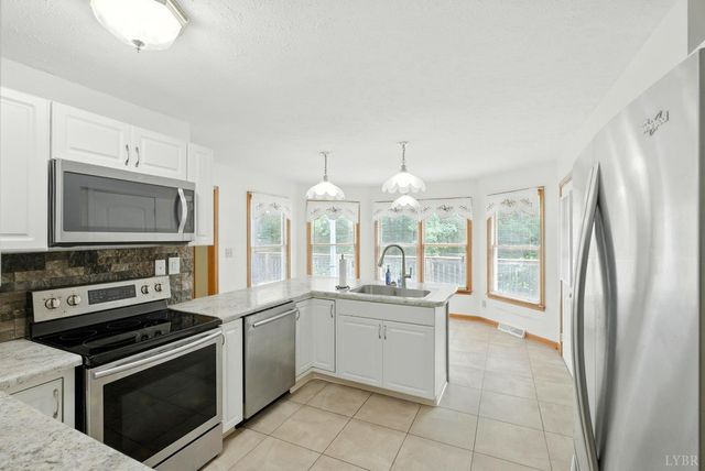 199 Braxton Ridge Road, Amherst, VA 24521