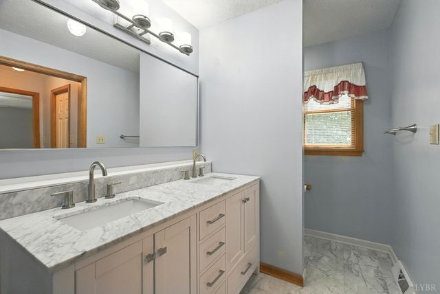 199 Braxton Ridge Road, Amherst, VA 24521