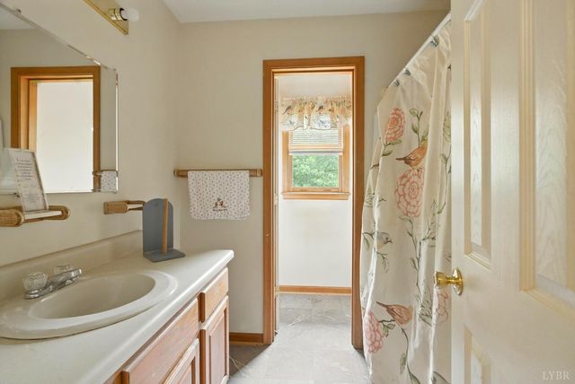 199 Braxton Ridge Road, Amherst, VA 24521