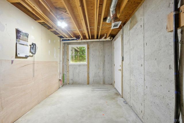 199 Braxton Ridge Road, Amherst, VA 24521
